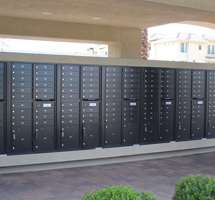 4c install outdoor mailroom